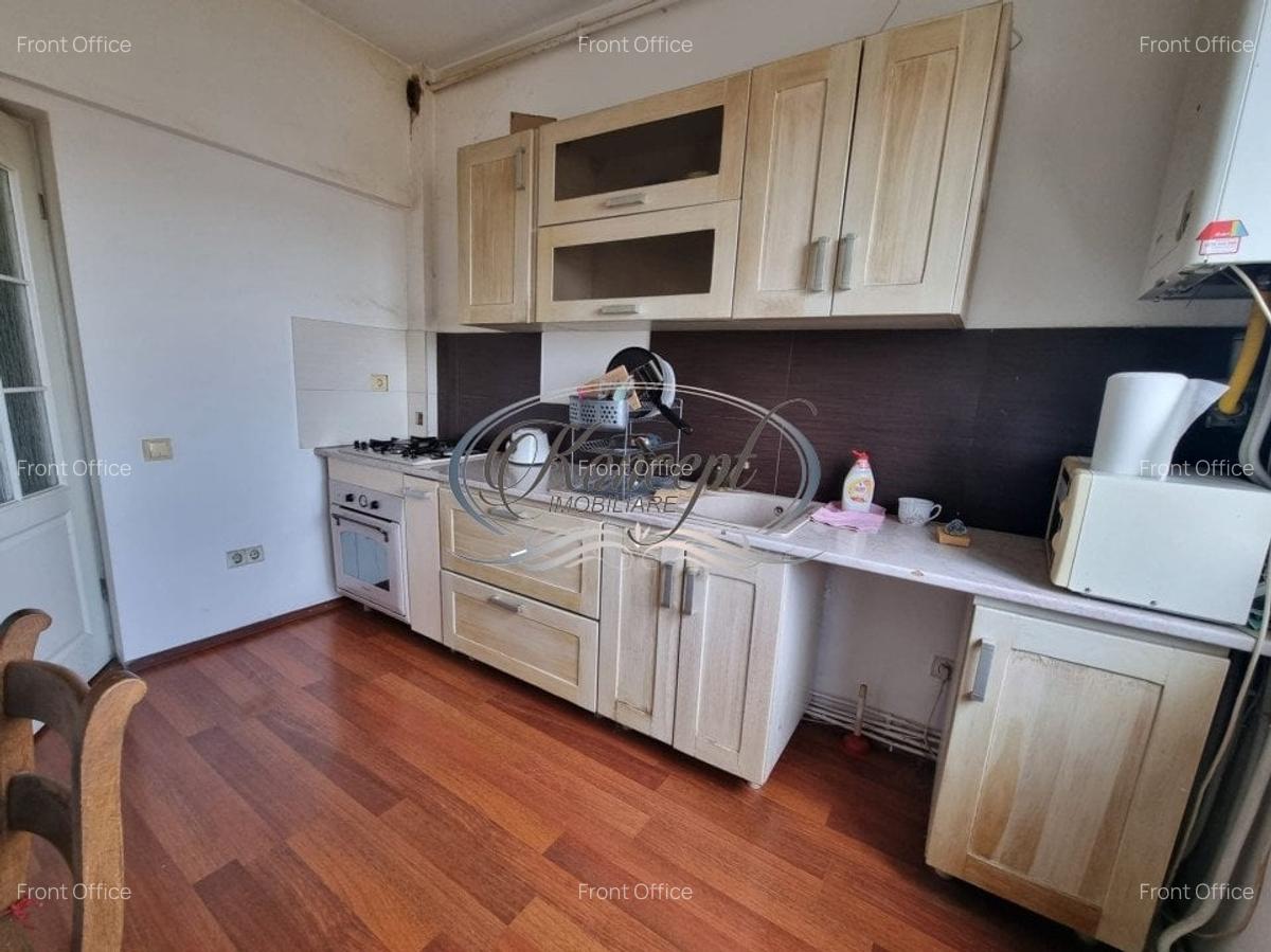 Apartament spatios pe strada Plopilor - 8