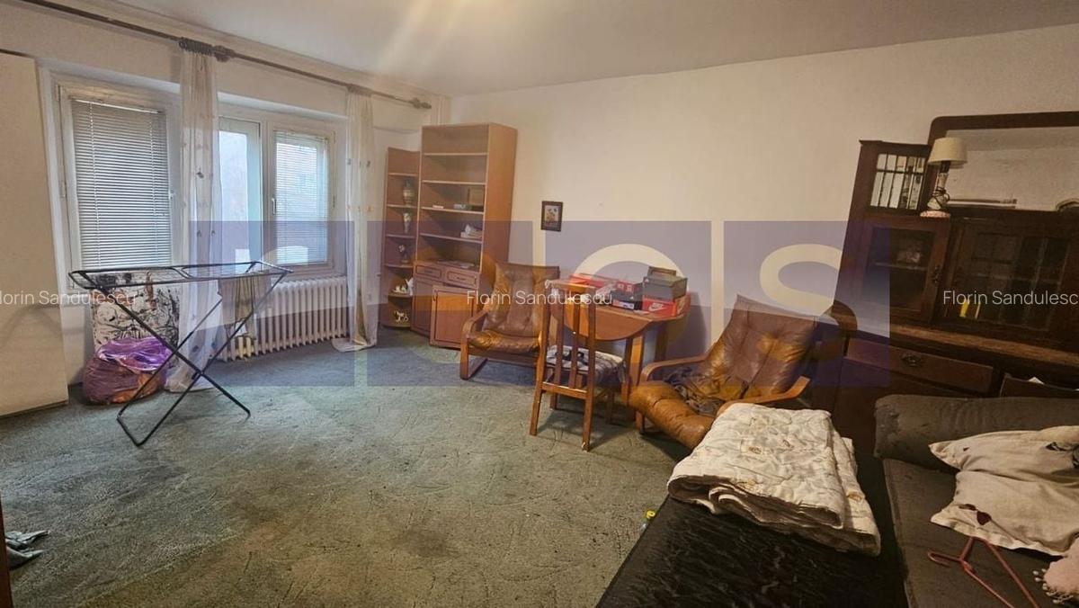 DE VANZARE GARSONIERA  45 MP PANDURI-13 SEPTEMBRIE DECOMANDATA AN 1992 - 1