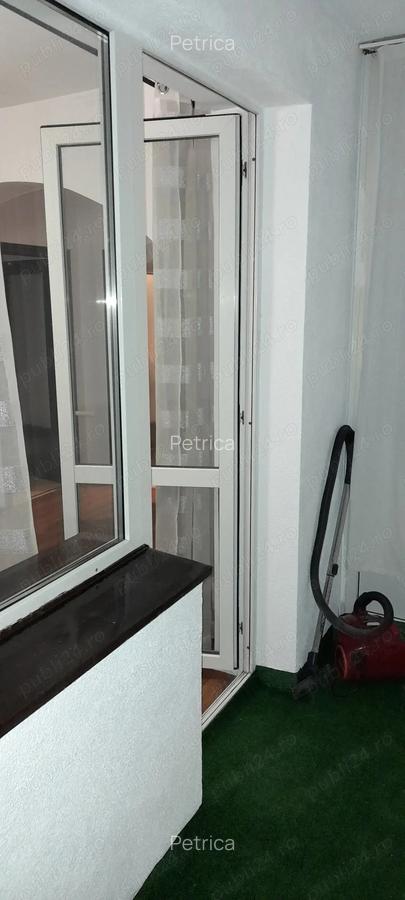 Inchiriez garsoniera la 500m de metrou - 10