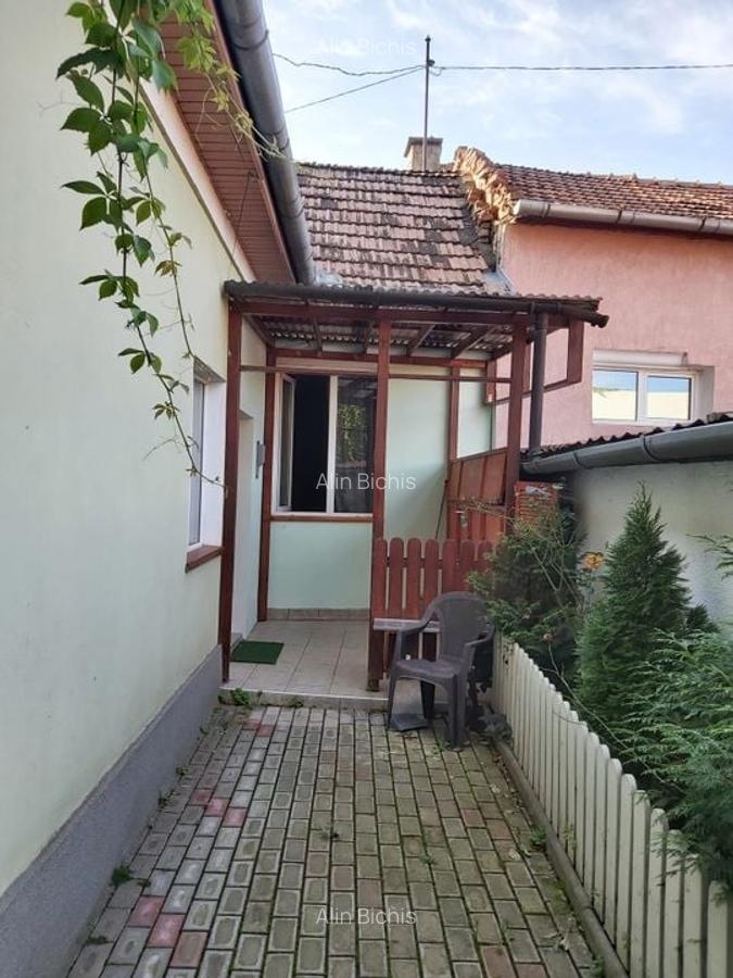 Casa cu 3 camere, mobilat si utilata, zona Platinia - 11