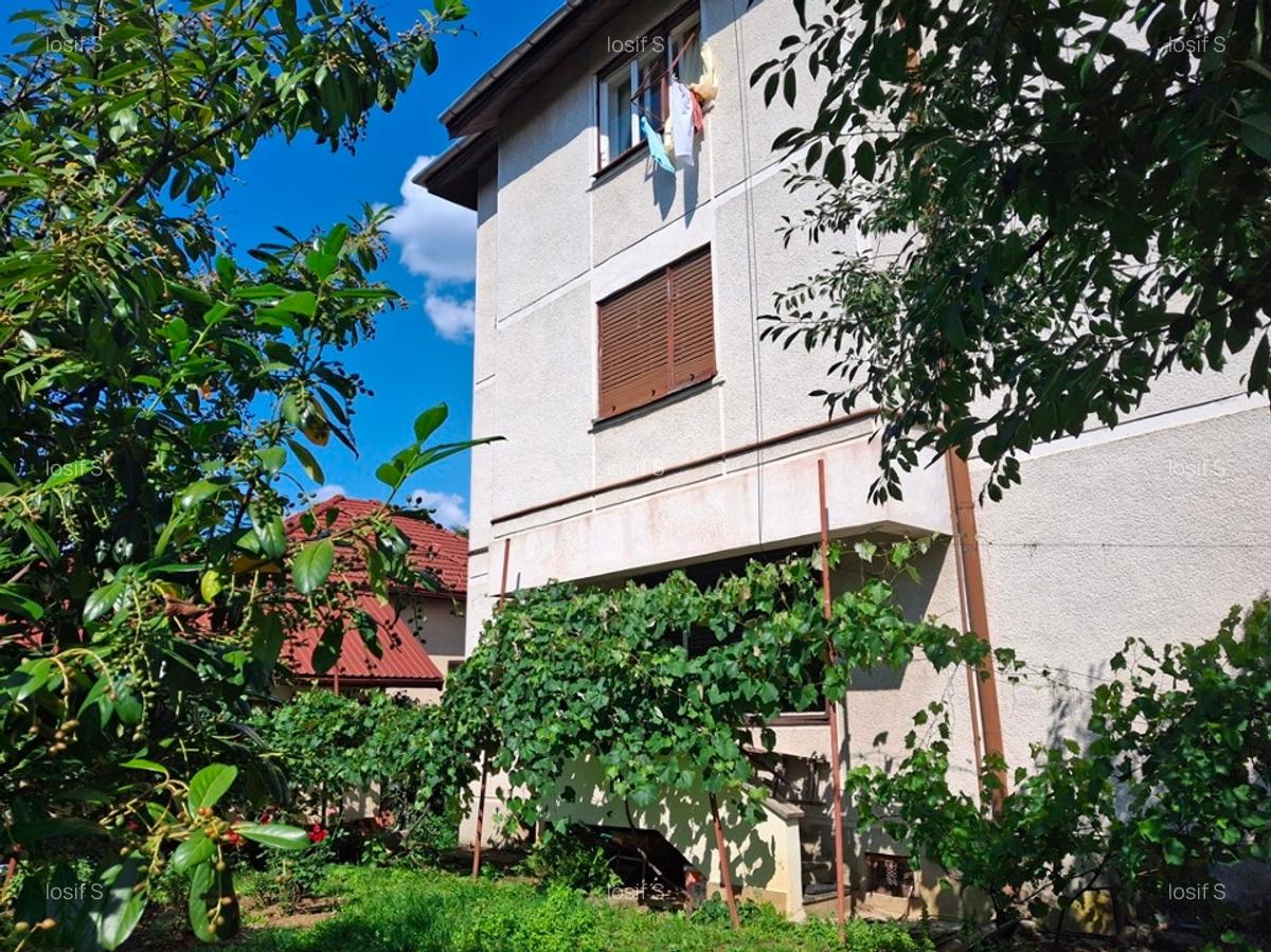 Casa cu 3 apartamente - locatie unica in Baia Mare - 8