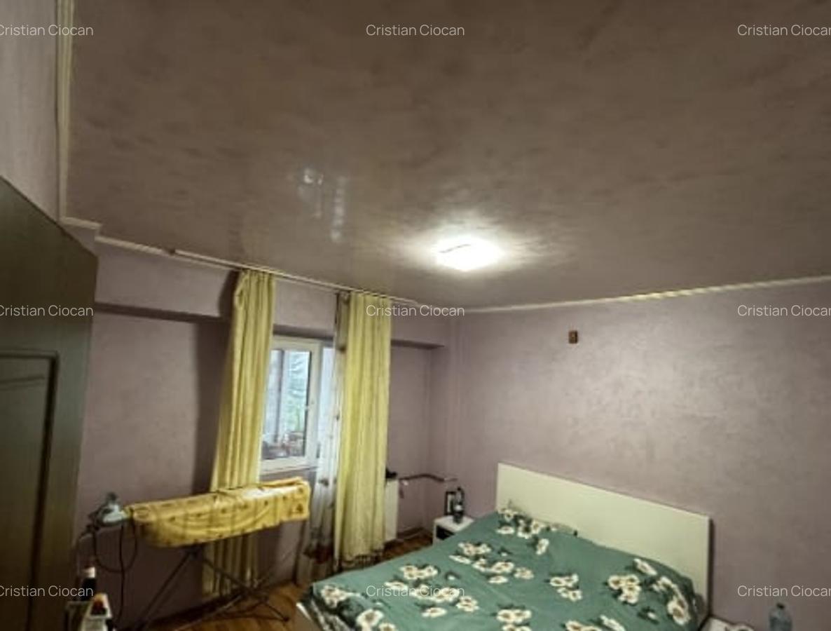 P-ta Muncii metrou, bl.1987 reabilitat,decomandat,4/8, balcon,  AC, mobilat. - 1