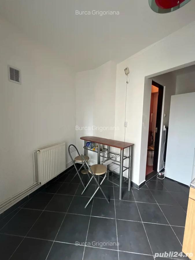 Apartament 1 camera modern, Primaverii bloc izolat, balcon termopan - 3