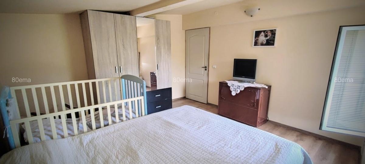Casa/vila individuală P+M înaltă în Săcălaz, la 7 km de Timișoara, cu 6 camere - 8