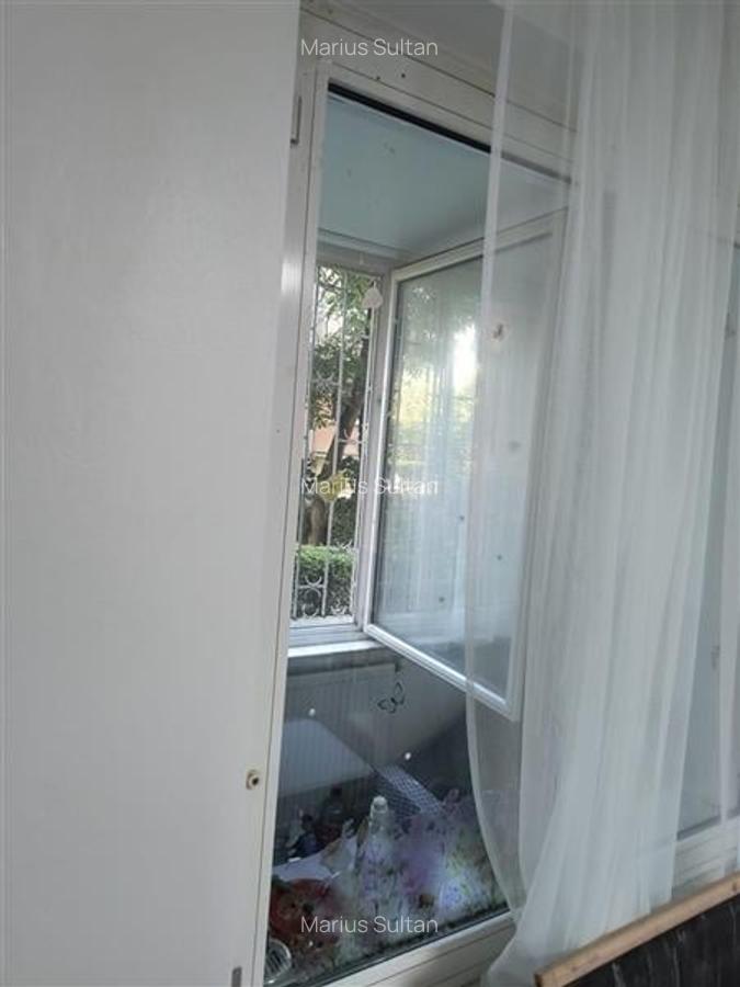 Apartament cu 3 camere circular, mobilat în Calea București - 14