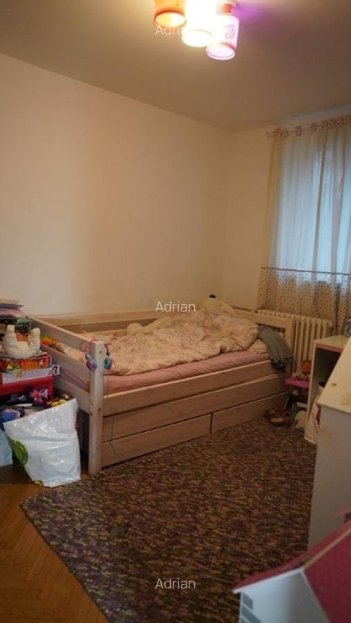Apartament cu 7 camere decomandat, mobilat în Titan - 13