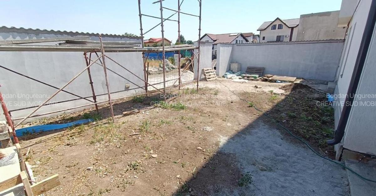 Vila tip Duplex - 6 camere - 180 mp utili - Sos. Oltenitei DN4 - 20