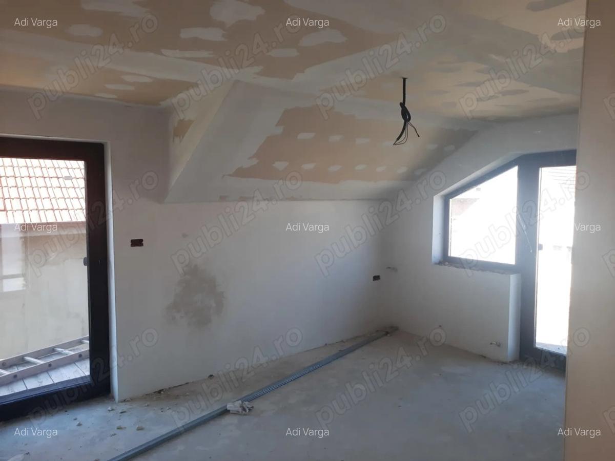 Casa de vanzare sinmartin cartie Lotus - 2