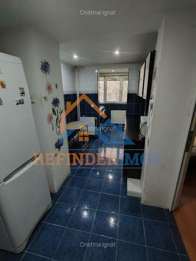 Apartament de vanzare cu 3 camere, zona Titan Auchan - 5