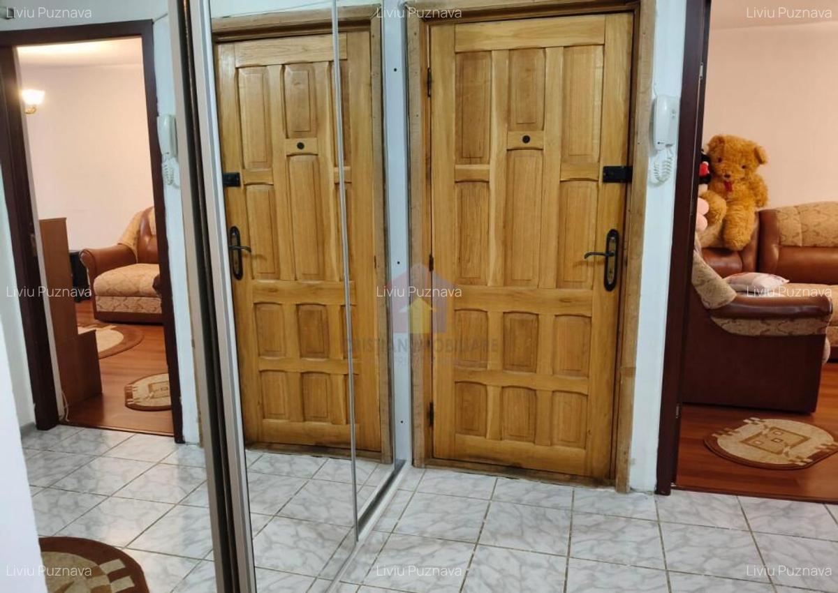 Dorobantilor-Catedrala 2 camere Etaj 3 Conf 1 decomandat - - 7 Dorobantilor-Catedrala 2 camere Etaj 3 Conf 1 decomandat - - 7