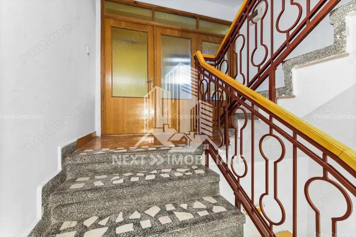 Vila S+P+2E+ M, garaj si spatiu comercial, Km4-5 - 16