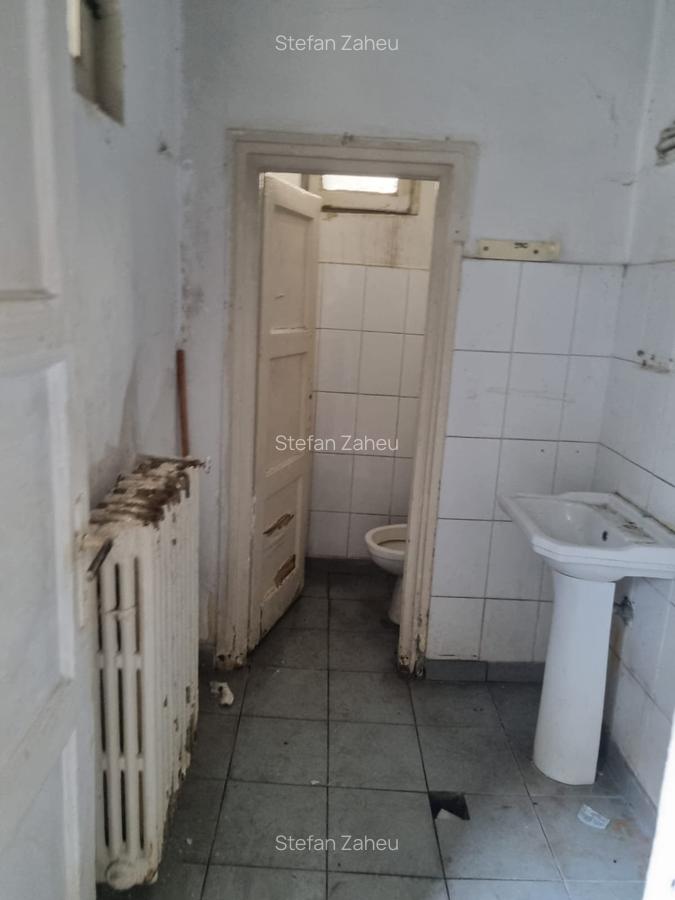 Oportunitate Unică în Centru! Spațiu Comercial de 75 mp cu Trafic Pietonal - 9