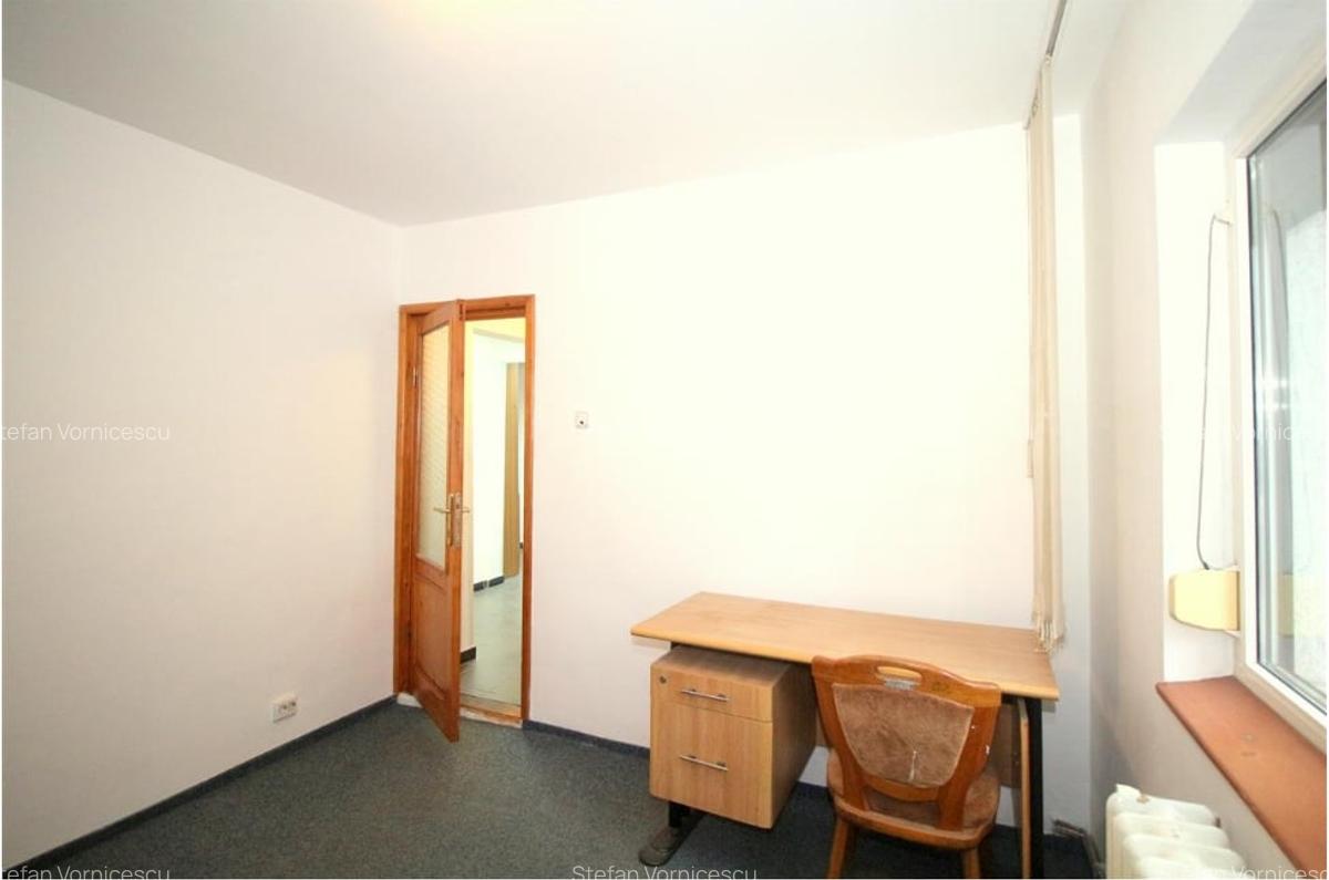 Apartament pentru Birou in centru Palas disponibil imediat 4 camere - 13