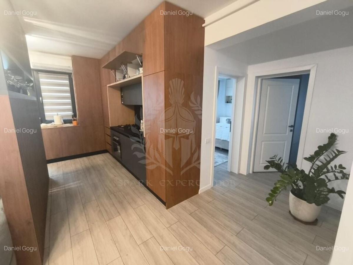 APARTAMENT 3 CAMERE// ZONA 9 MAI - 8