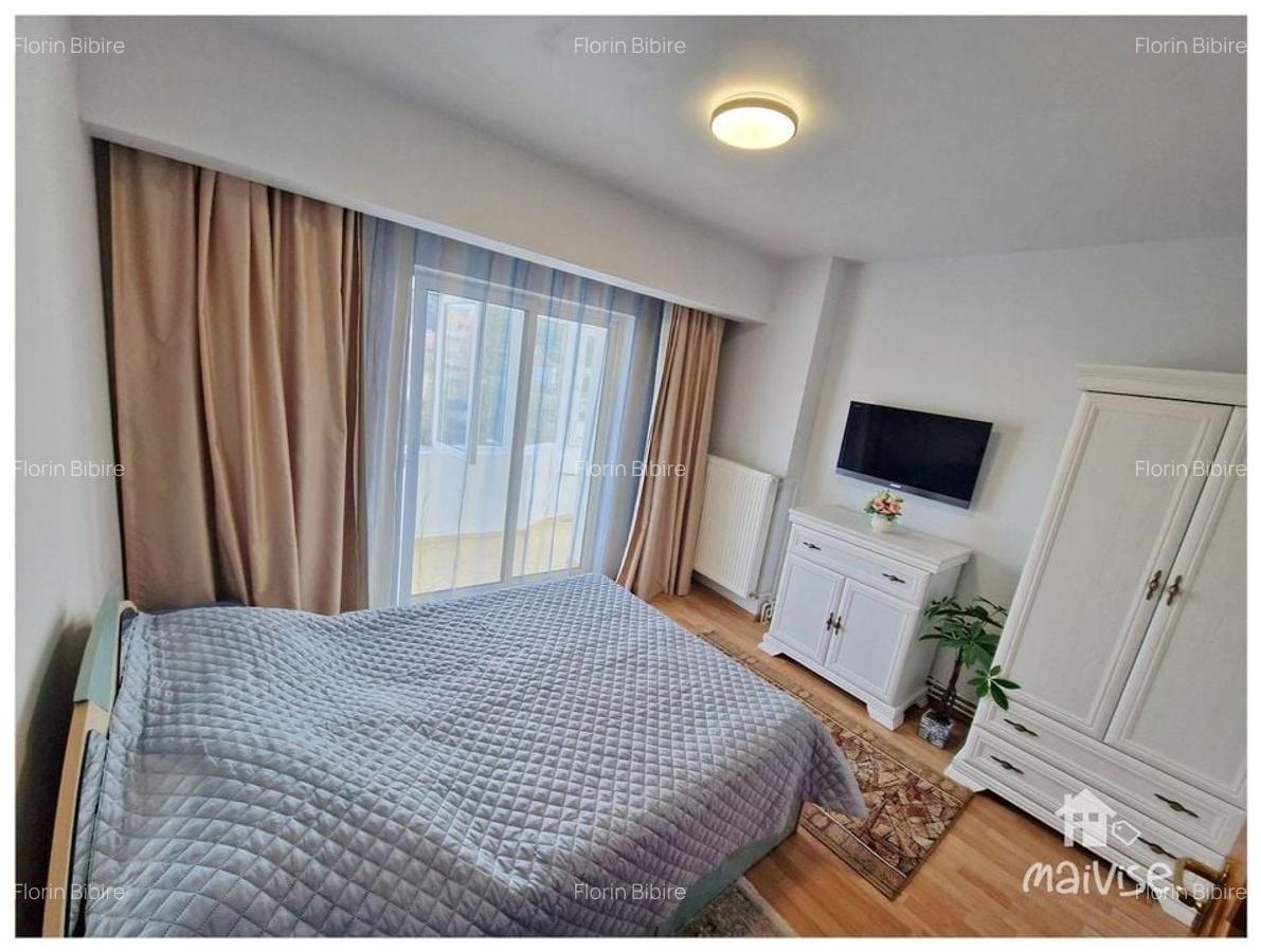 Apartament 3 camere de inchiriat, str Toamnei- Centrul Civic - 8