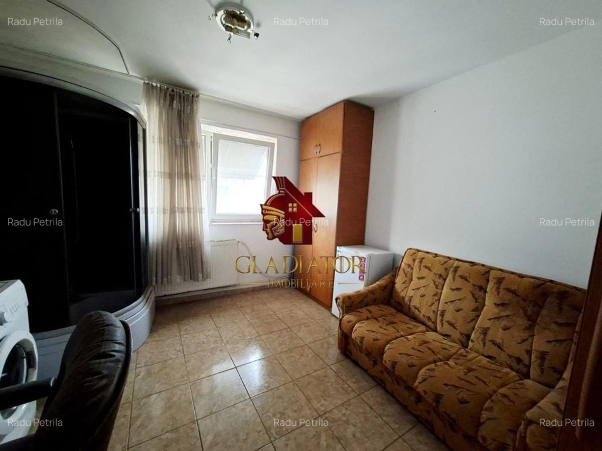 Camera de camin tip garsoniera Frumoasa Poitiers 16.2 mp, disponibila - 1