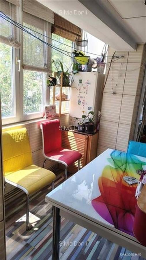 Apartament cu 3 camere semidecomandat, mobilat în Drumul Sării - 8