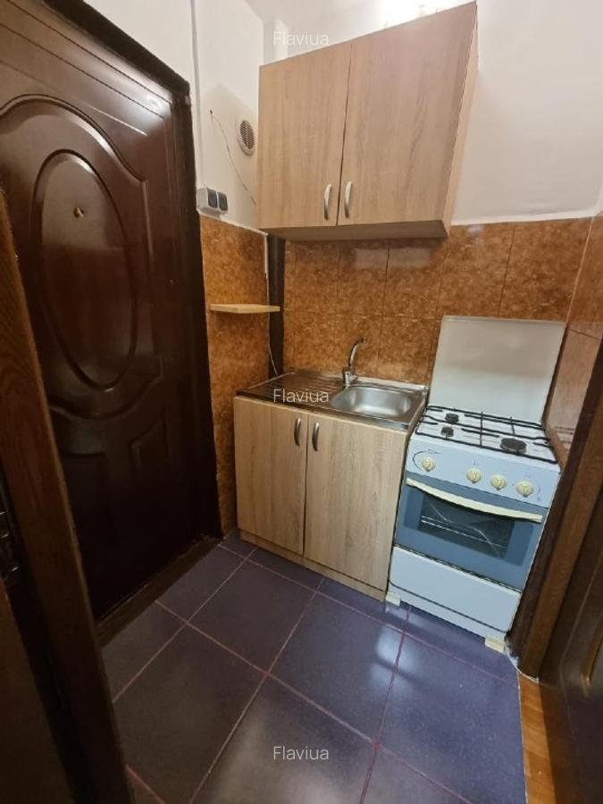 Inchiriez garsoniera zona umt 200 euro/luna - 3