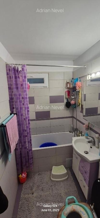 Apartament cu 3 camere semidecomandat în Bucureștii Noi - 9
