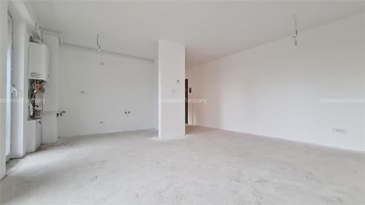 Apartament cu 3 camere decomandat în Aradului - 4