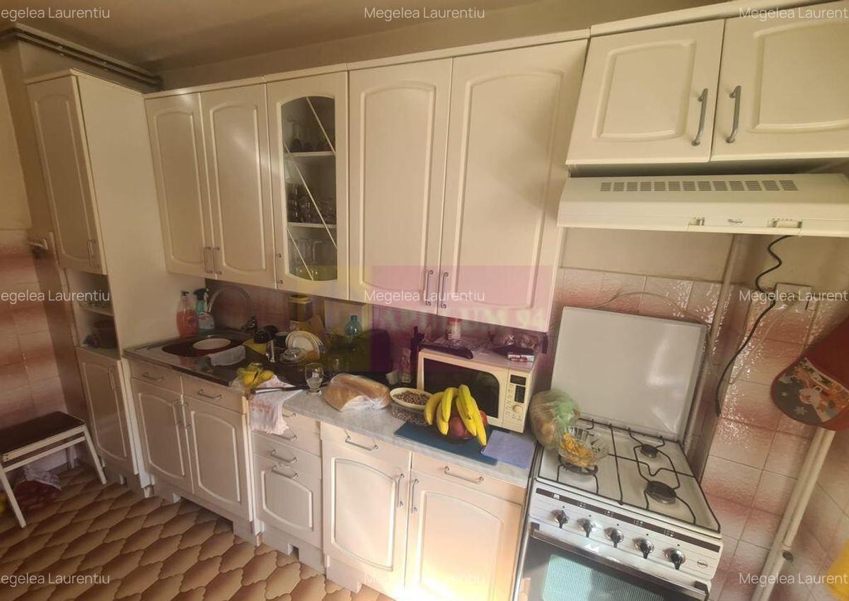 Apartament cu 3 camere de vanzare in Sinaia - 7