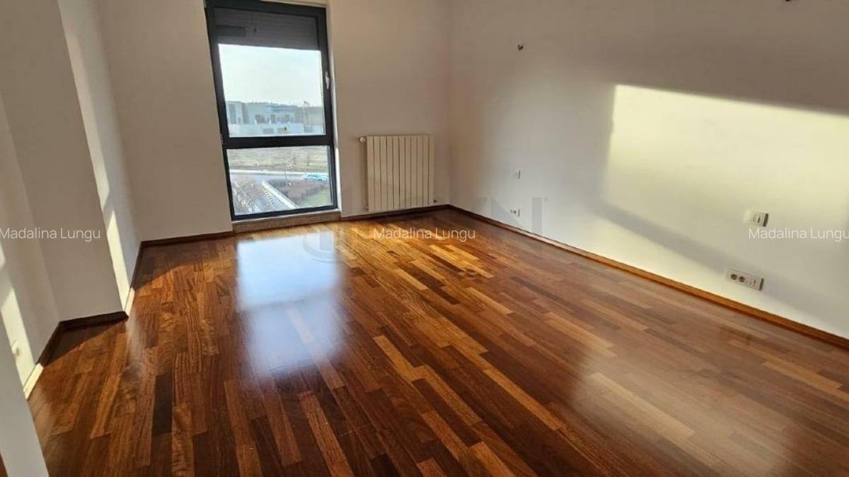 Apartament cu 4 camere decomandat în Băneasa - 8