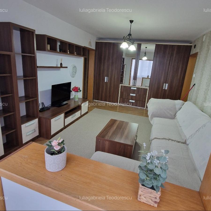 Inchiriem apartament 2 camere metrou Stefan cel Mare - 1