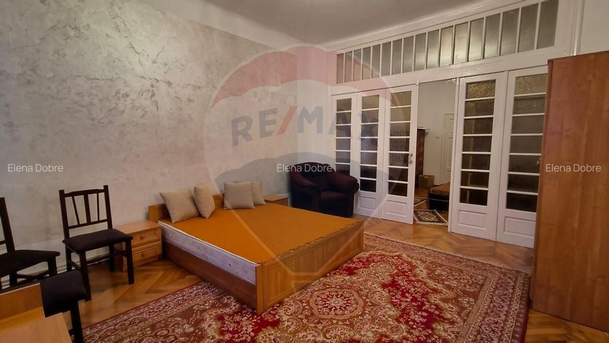 Casa cu 3 camere de vanzare in zona Centrala - 8