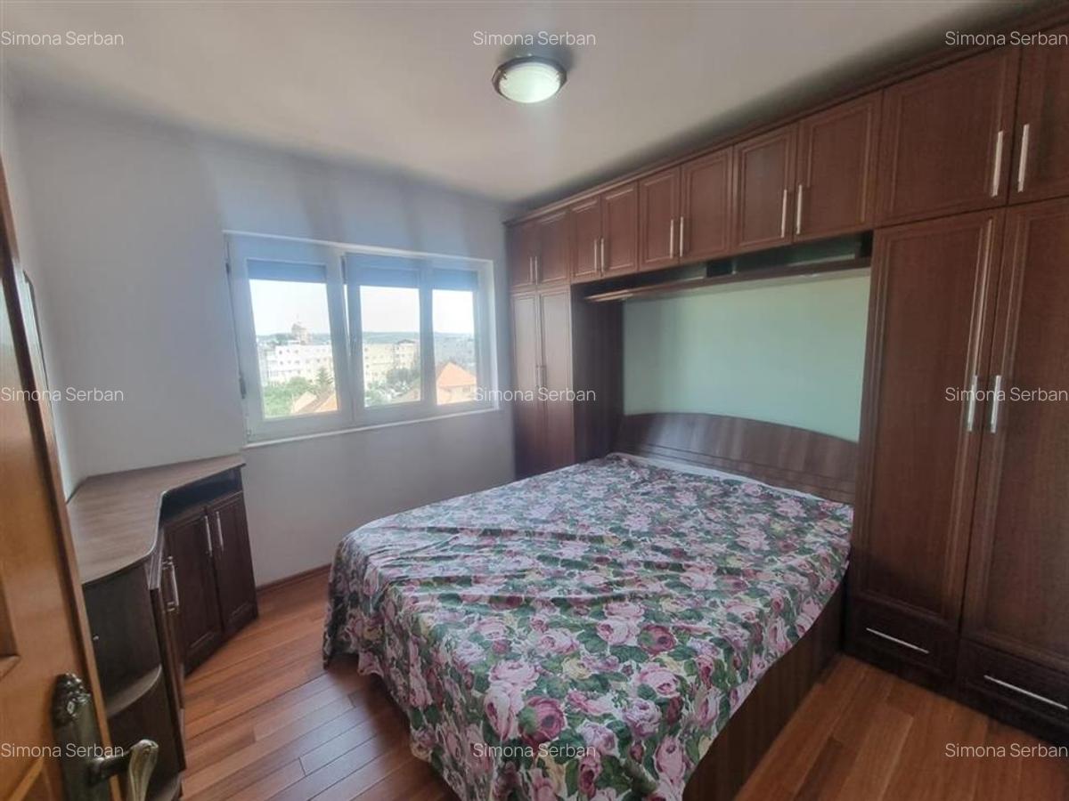 Apartament cu 3 camere decomandat, mobilat în Central - 20