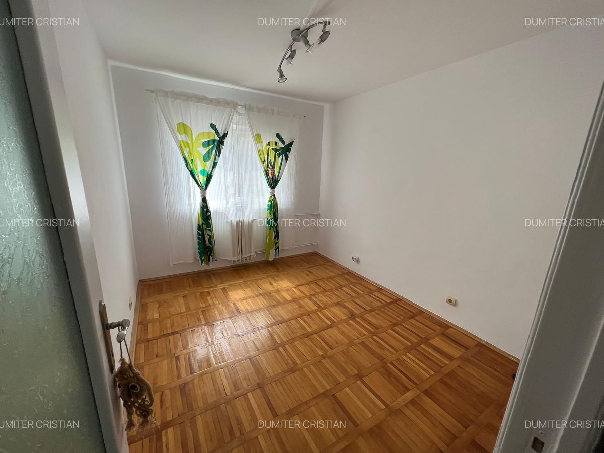 Vand 3 camere Soarelui! - 6