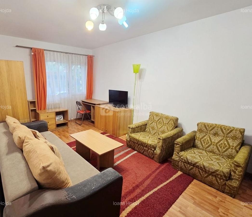 Piata Unirii, 2 camere decomandat, ready to move - 2