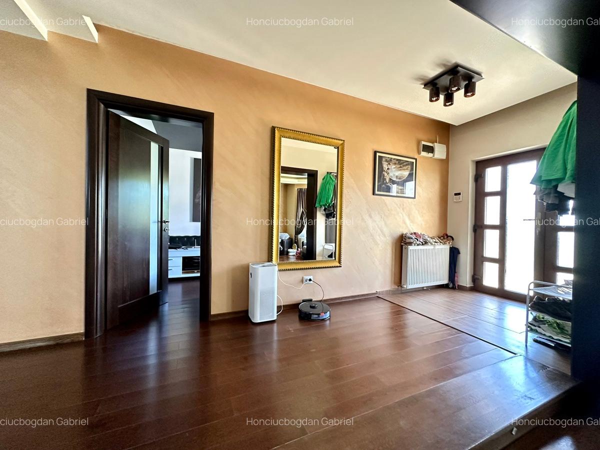 Casa individuala 295mp Teren 744mp Mobilata zona Bucium - 5
