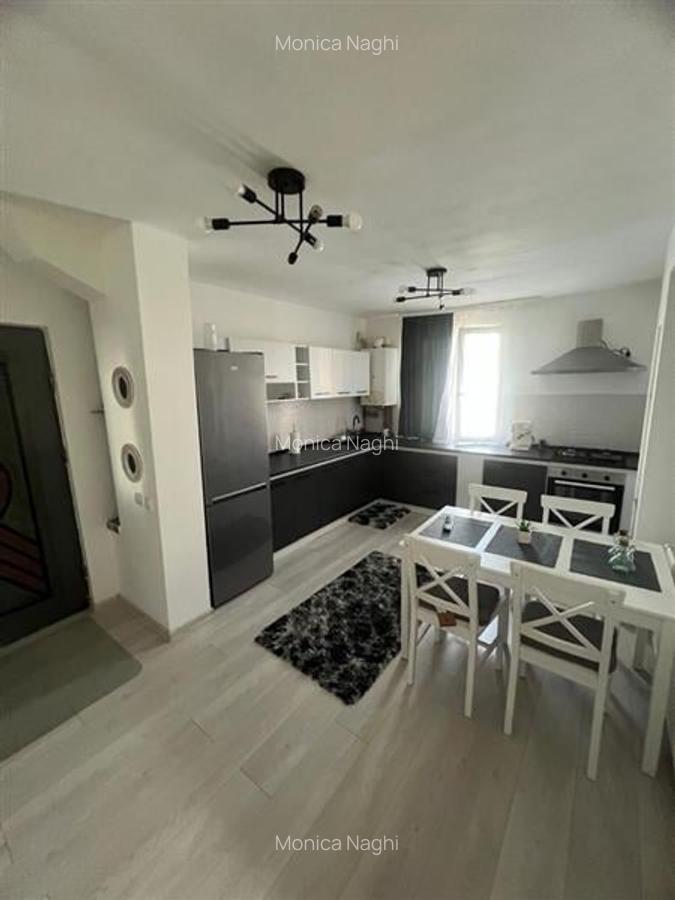 Apartament cu 2 camere, Tractorul, Brasov - 6