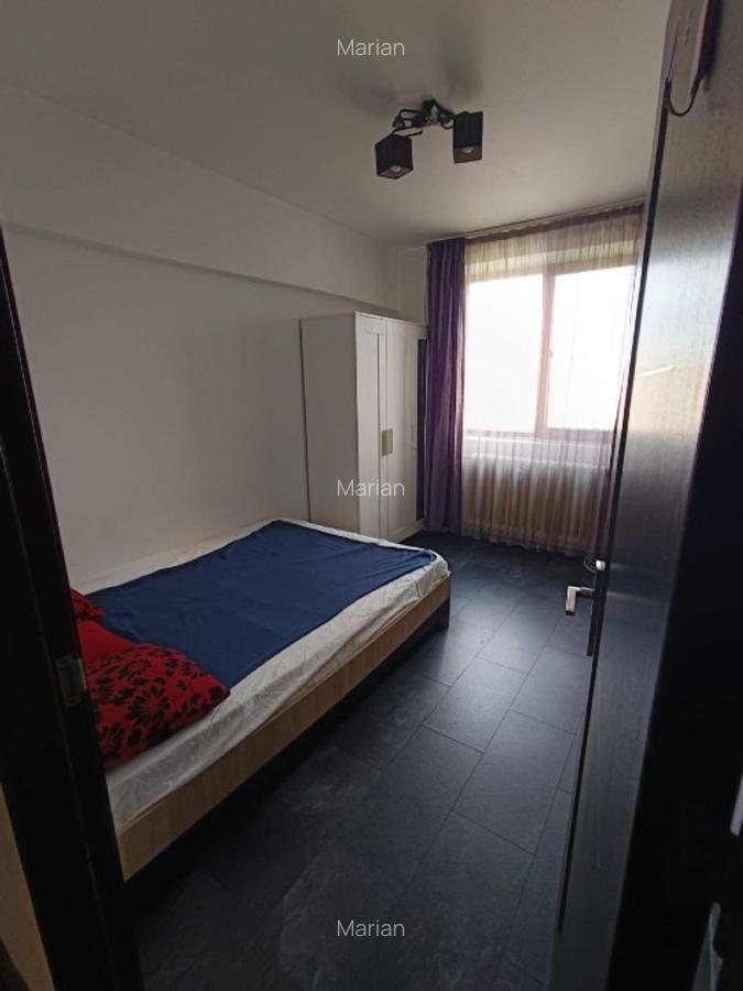 Proprietar Vand apartament 3 camere Tineretului - 1