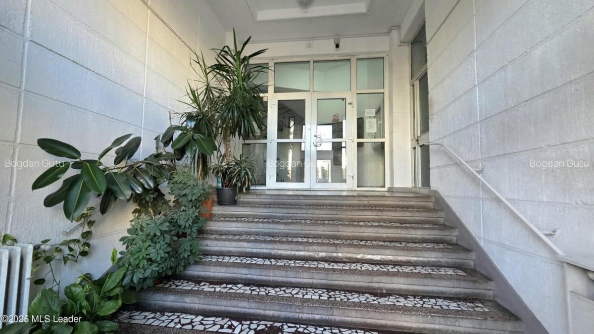 Libertatii - Regina Maria, 3 Camere Decomandat, Panorama - 18