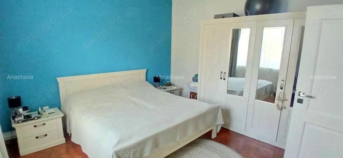 Proprietate cu doua case, curte intima ?i poten?ial excelent zona Velen?a, Oradea - 3