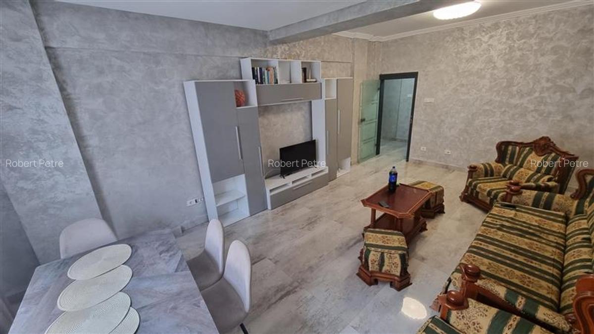 3 camere 107mp Piata Unirii - 2