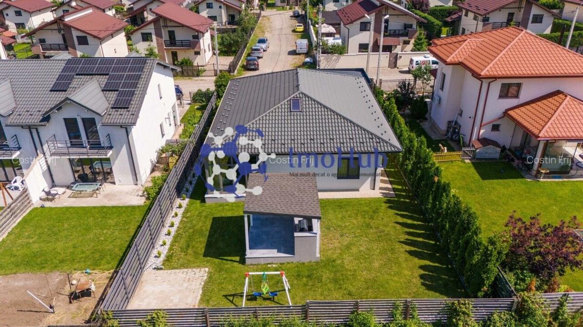 Casa individuala-Valea Adanca zona 5 drumuri - 1
