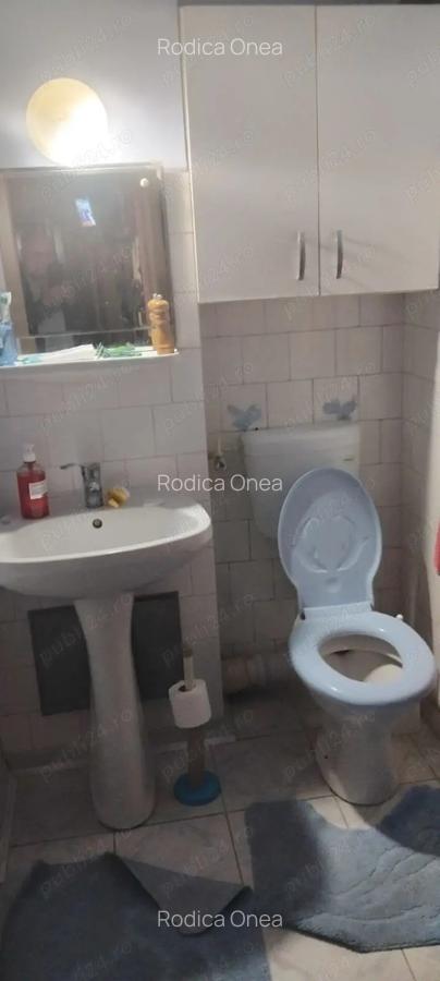 Apartament 2 camere Tractorul Oltet - 1