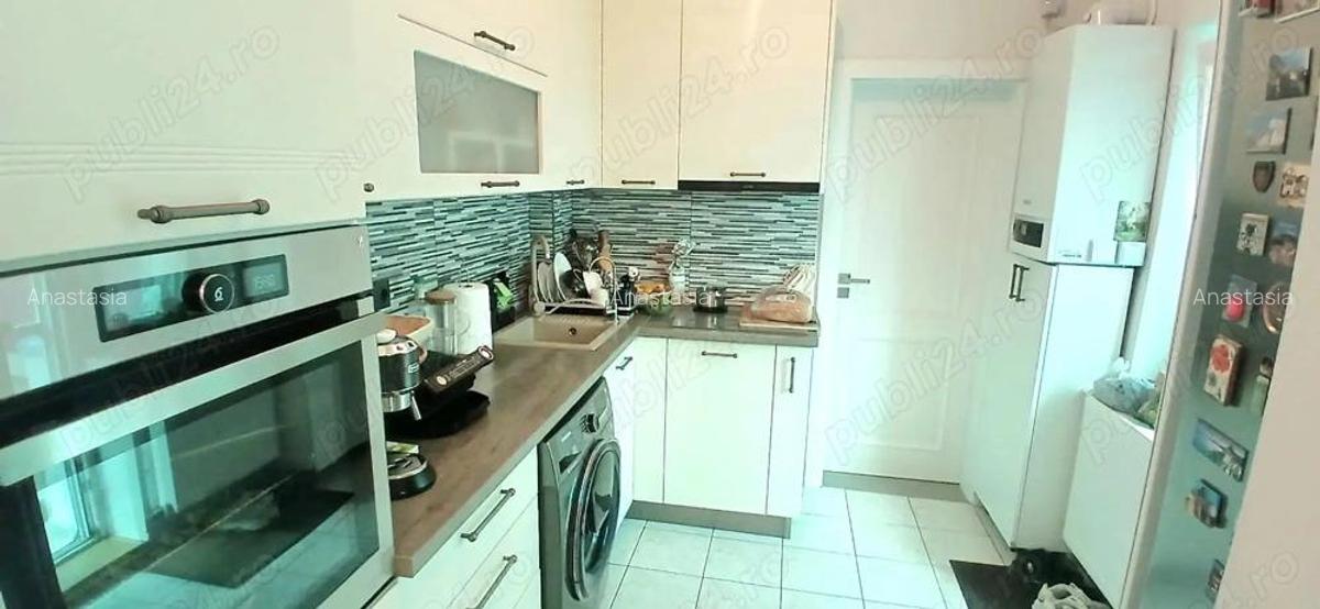 Proprietate cu doua case, curte intima ?i poten?ial excelent zona Velen?a, Oradea - 7