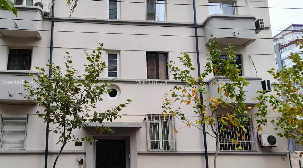 VAND APARTAMENT  DOUA CAMERE CU INTRĂRI SEPARATE - 32