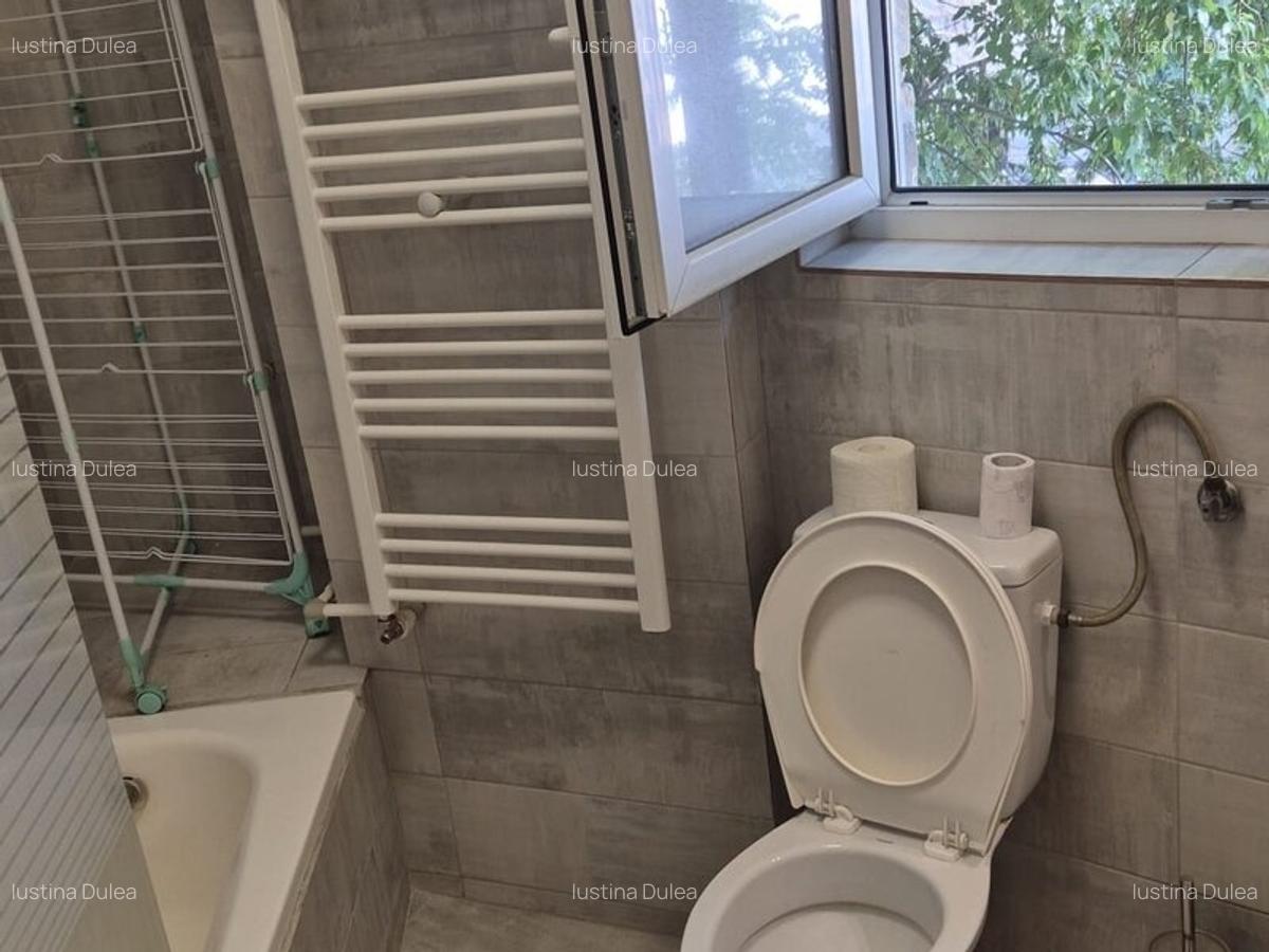 Garsoniera, decomandata, metrou, zona Piata Romana - 4