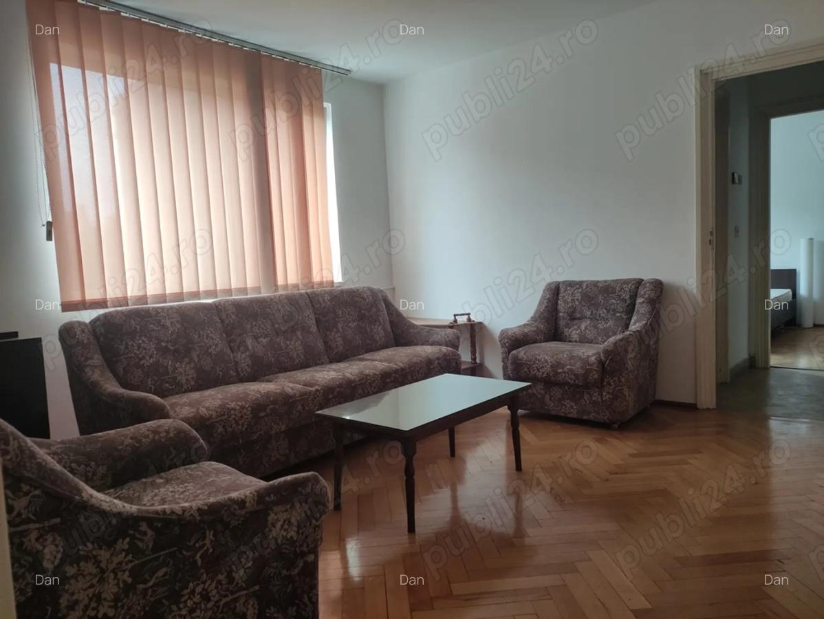 PROPRIETAR vand ap 3 cam Piata700 - 1
