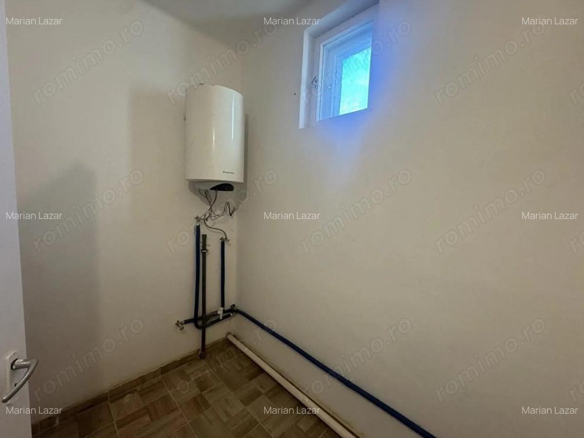 Casă cu Teren 2880 Mp în Central - 7