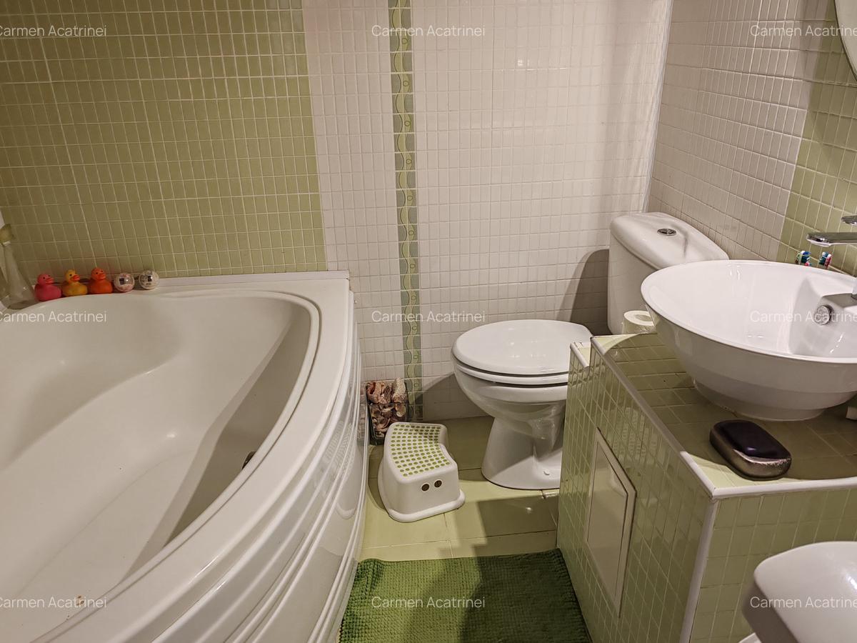 Apartament cu 3 camere decomandat în Răcădău - 15
