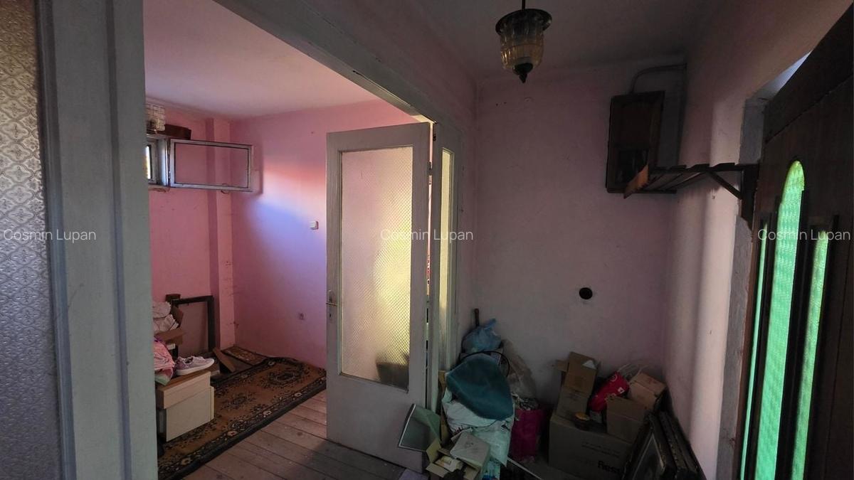 Vânzare casă 2 camere + curte, zonă de case - Stadion 1 Mai - 5