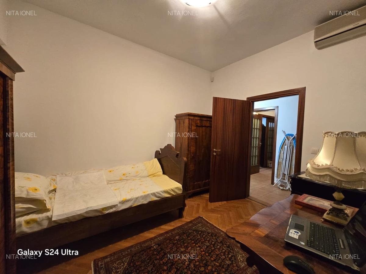 Apartament cu 3 camere decomandat, mobilat în P-ța Victoriei - 14