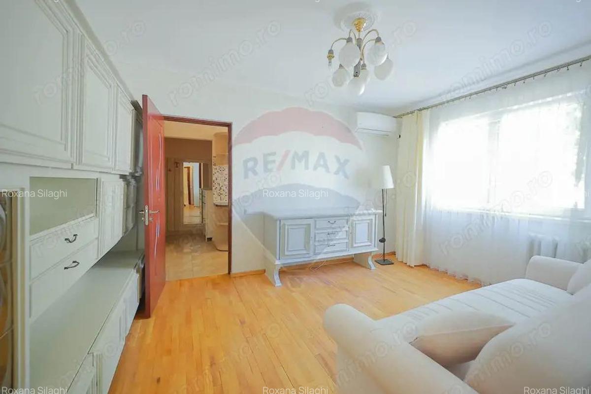 De vanzare Apartament cu 2 camere, etaj 2, str. Grigore Ureche - 11