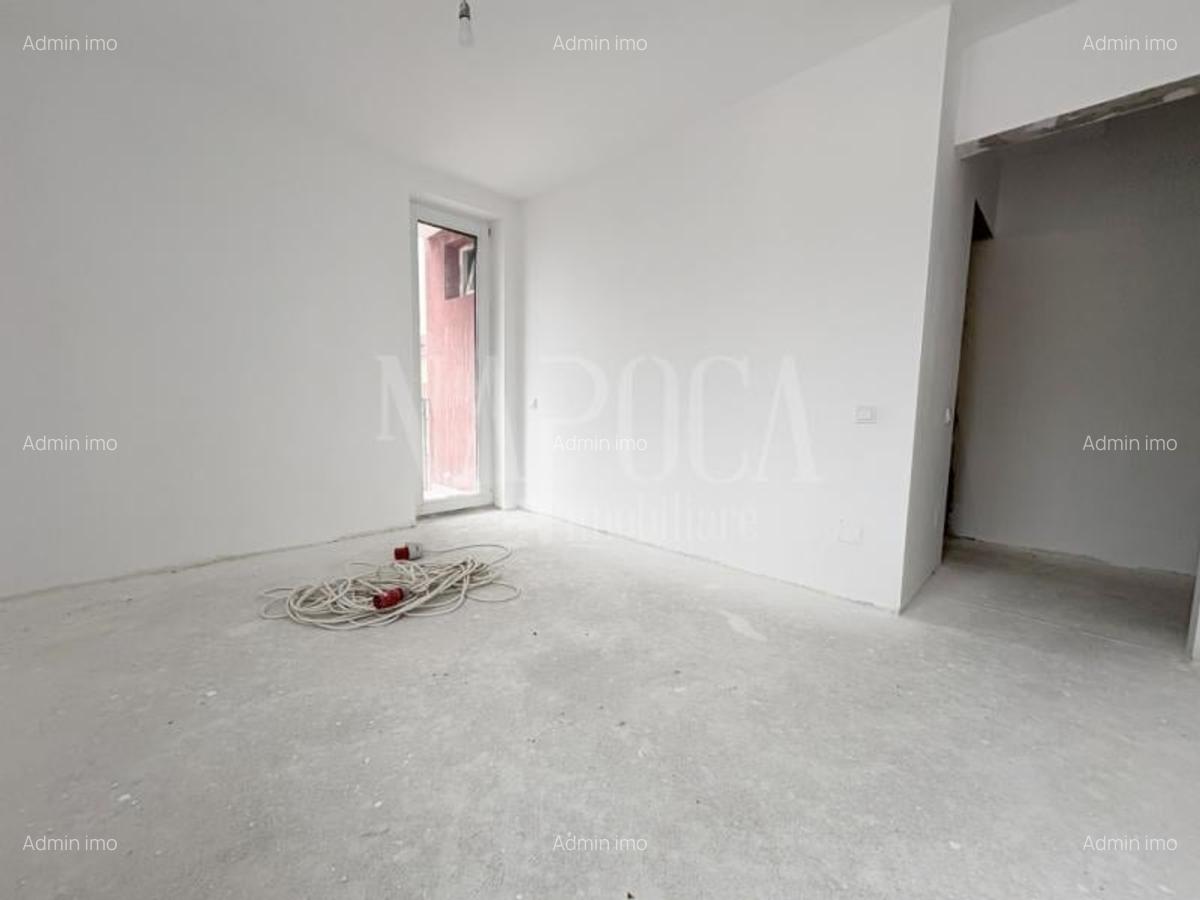 Apartament 3 camere de vanzare in Floresti - 1
