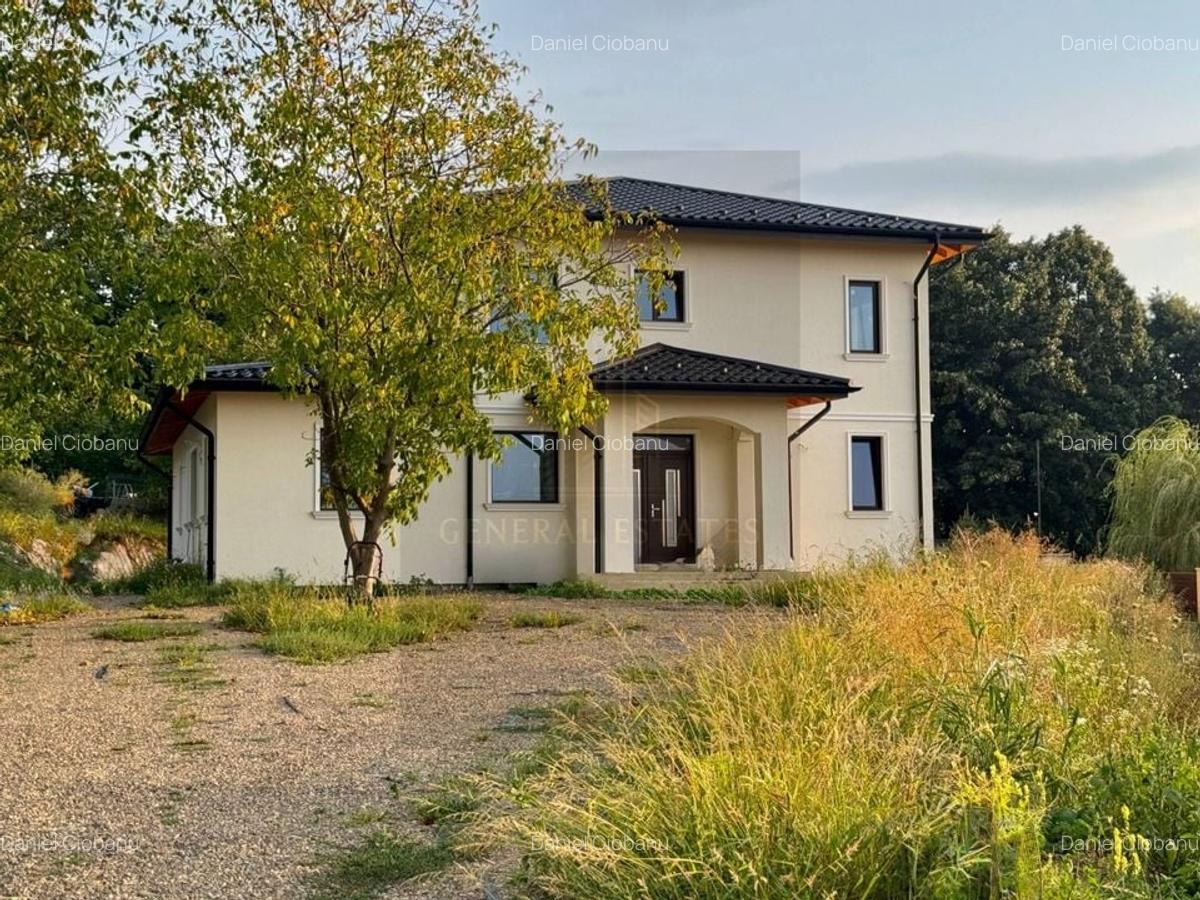 Spre Vânzare Casă P+E - 243 m2 în Bucium - Iași - 32